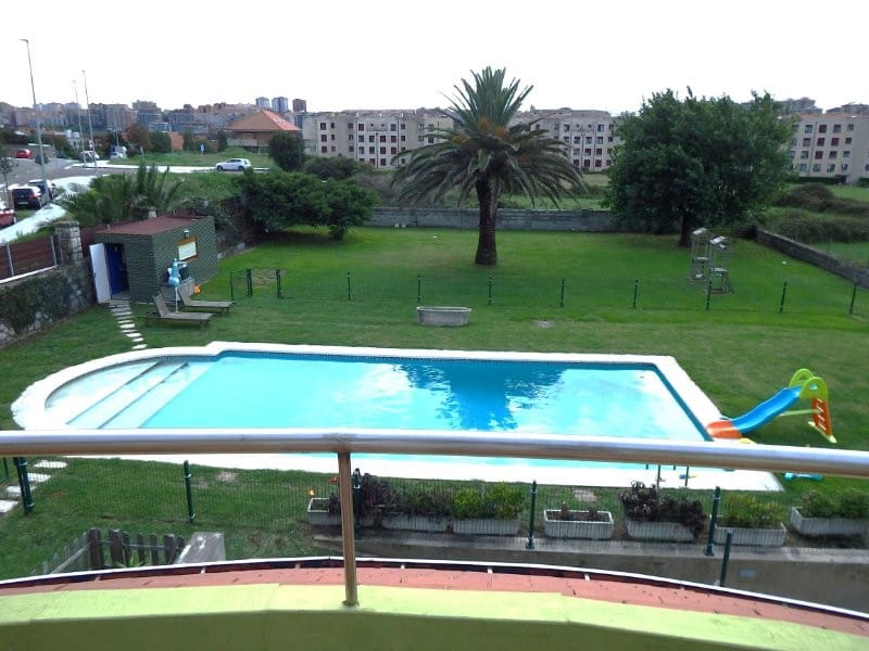 7 slaapkamer Villa te koop in Santander met zwembad garage - € 1.290.000 (Ref: 9595242)