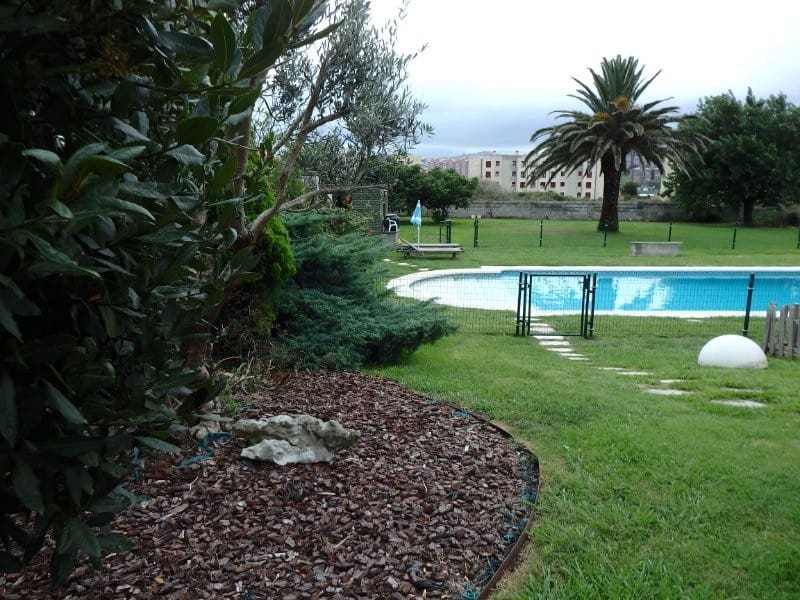 7 slaapkamer Villa te koop in Santander met zwembad garage - € 1.290.000 (Ref: 9595242)