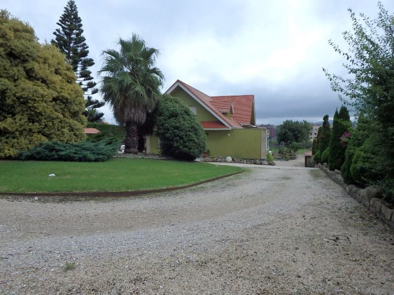 7 slaapkamer Villa te koop in Santander met zwembad garage - € 1.290.000 (Ref: 9595242)