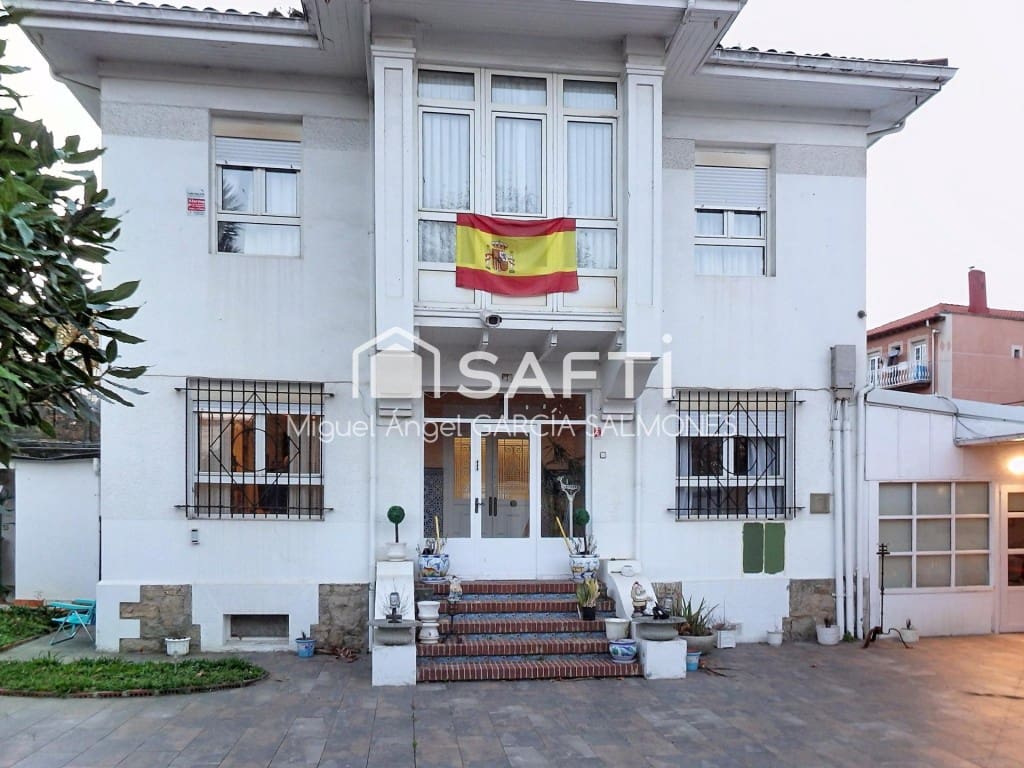 3 soverom Villa til salgs i Santander - € 3 600 000 (Ref: 9595244)