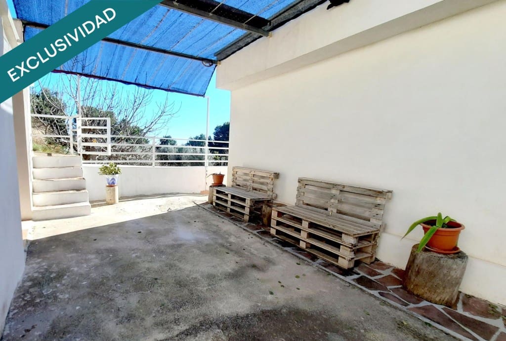 4 bedroom Finca/Country House for sale in Alfara d'Algimia with pool - € 225,000 (Ref: 9595252)