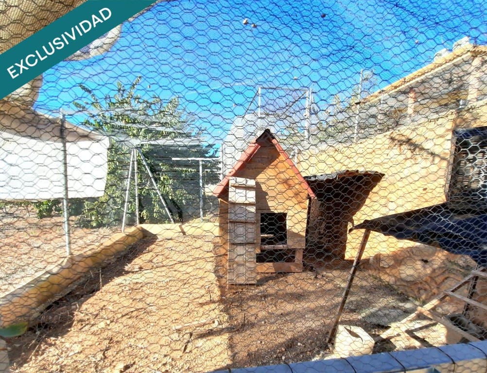 4 bedroom Finca/Country House for sale in Alfara d'Algimia with pool - € 225,000 (Ref: 9595252)