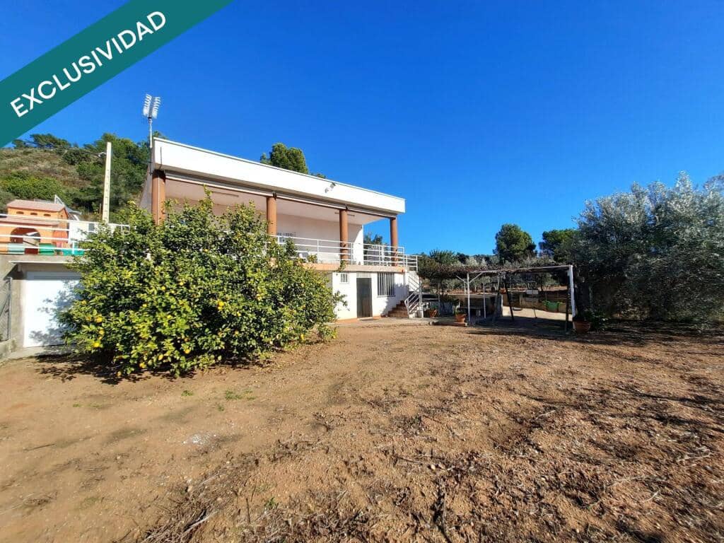 4 bedroom Finca/Country House for sale in Alfara d'Algimia with pool - € 210,000 (Ref: 9595252)