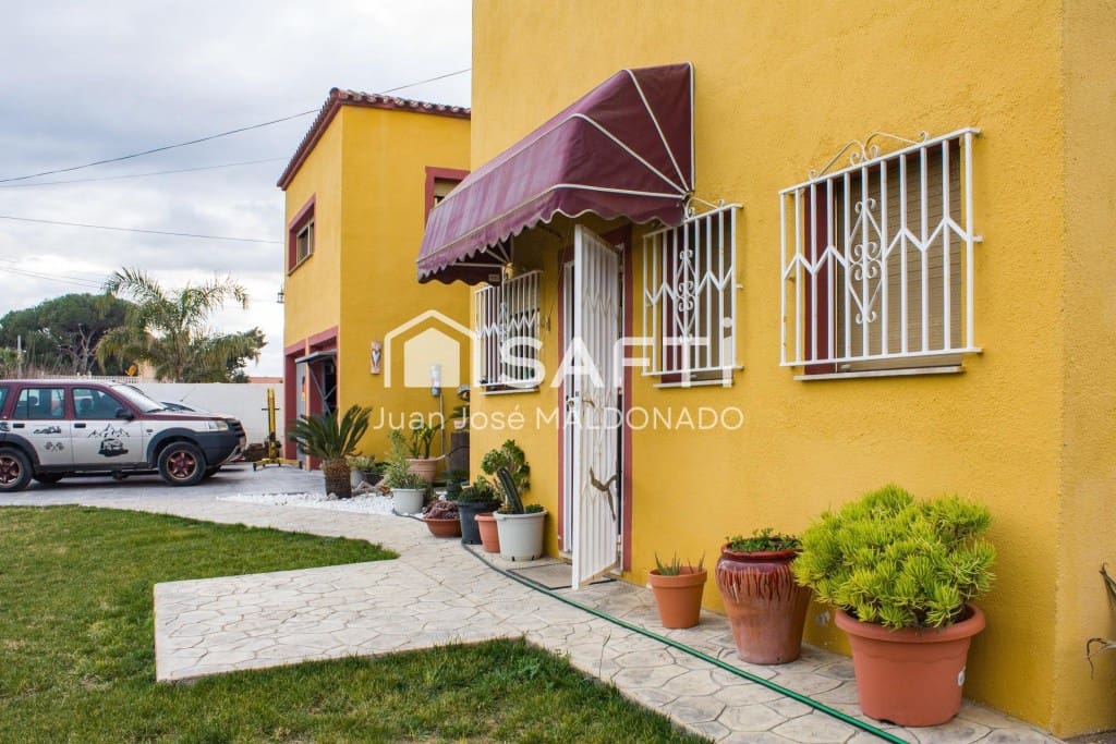 7 slaapkamer Villa te koop in Benicarlo met garage - € 498.000 (Ref: 9595257)