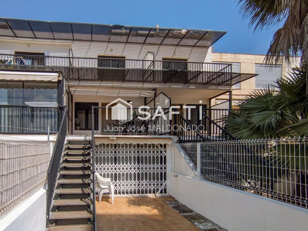 2 makuuhuone Rivitalo myytävänä paikassa Peniscola - 289 500 € (Ref: 9595265)