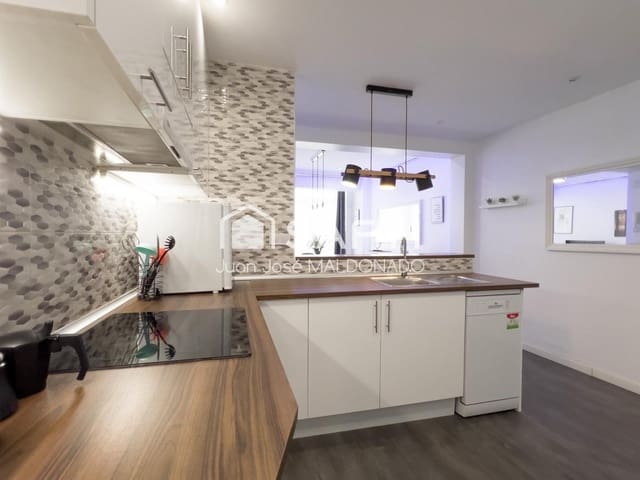 3 makuuhuone Huoneisto myytävänä paikassa Vinaròs - 175 000 € (Ref: 9595268)