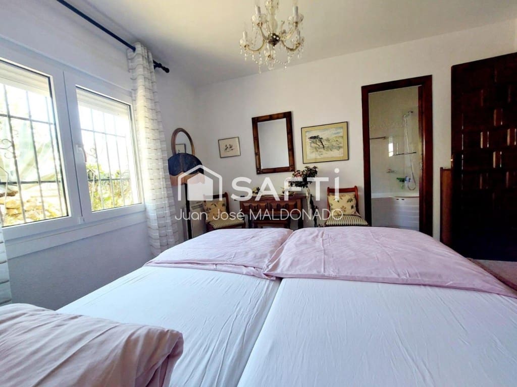 3 bedroom Villa for sale in Peniscola with pool - € 520,000 (Ref: 9595270)