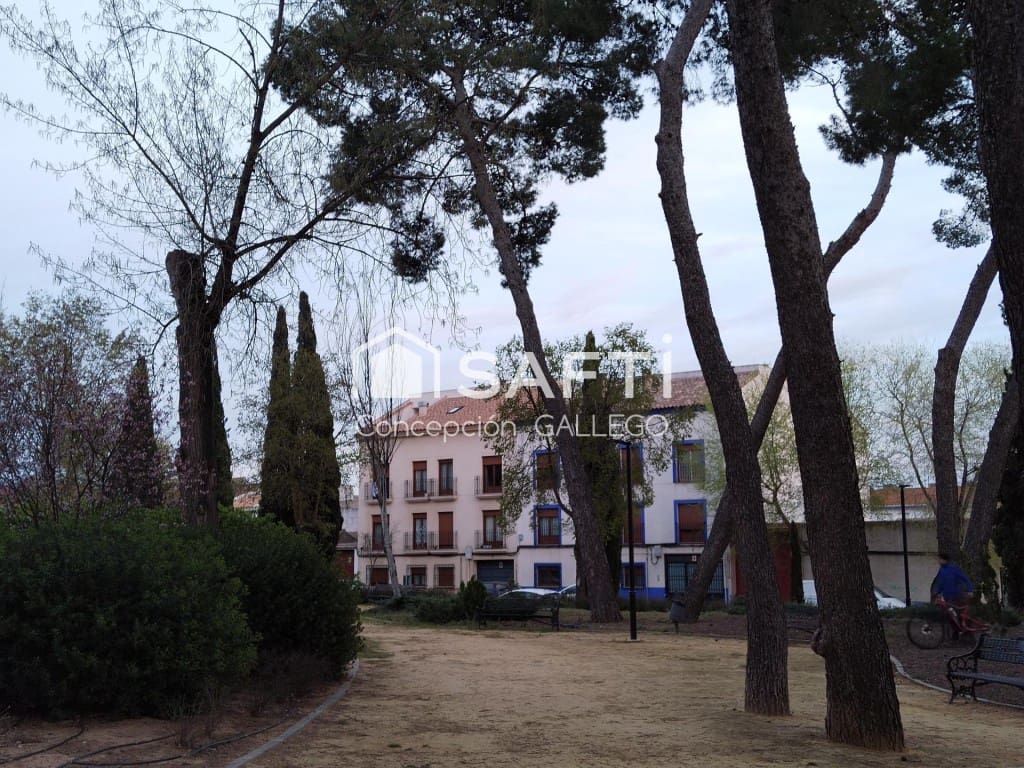 Działka budowlana na sprzedaż w Campo de Criptana - 150 000 € (Ref: 9595273)