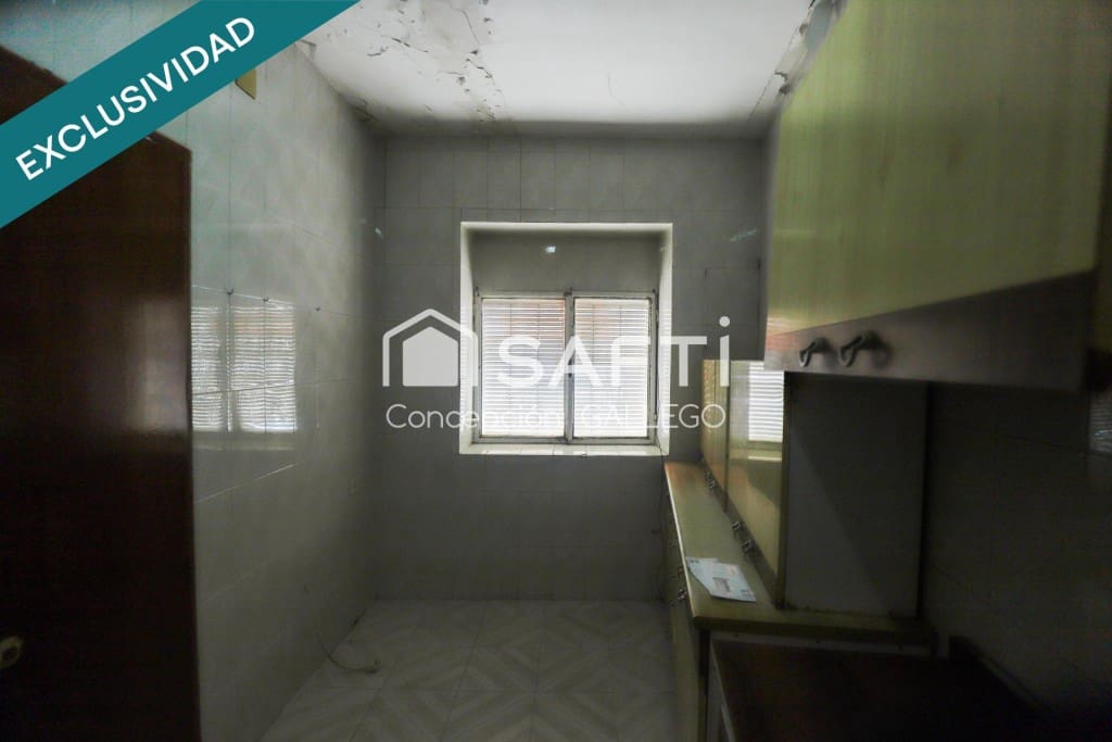 5 bedroom Villa for sale in Campo de Criptana with garage - € 49,000 (Ref: 9595274)