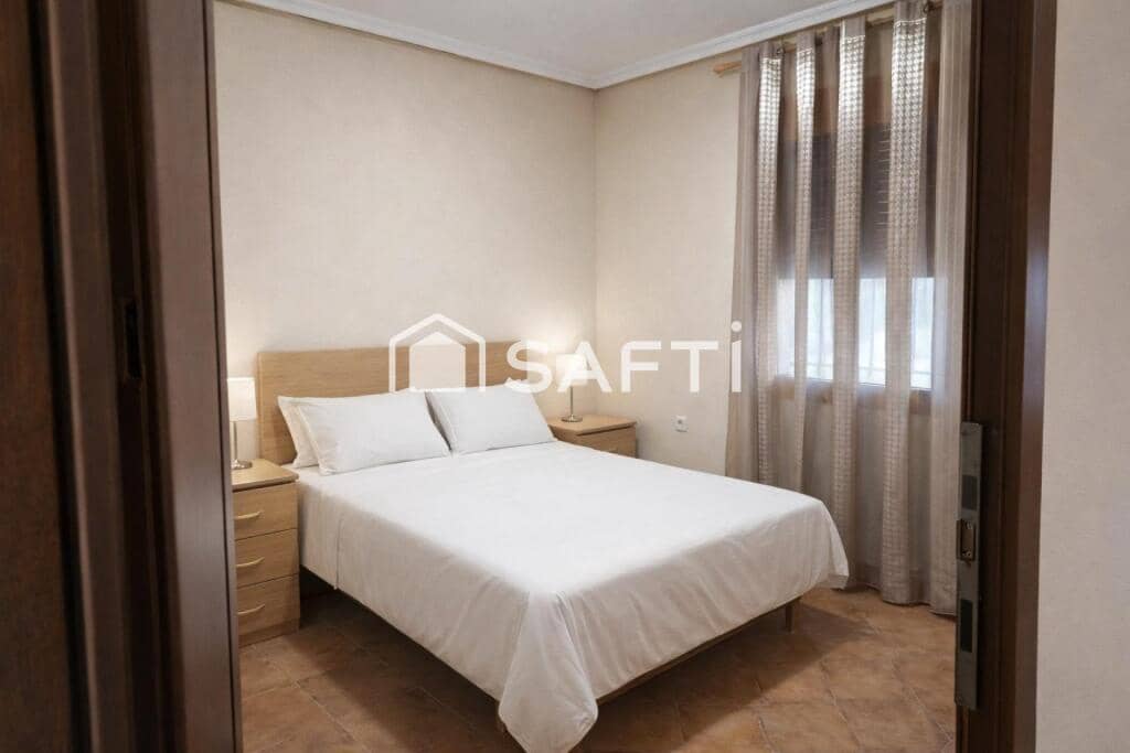 4 soveværelse Villa til salg i Alcazar de San Juan - € 115.000 (Ref: 9595275)