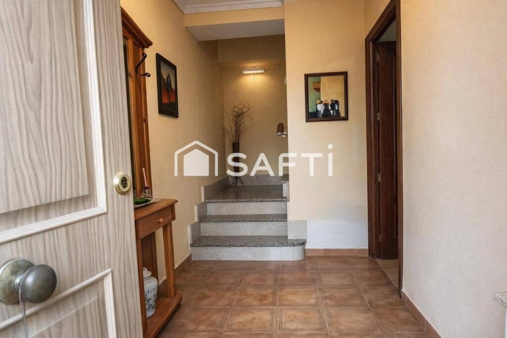 4 soveværelse Villa til salg i Alcazar de San Juan - € 115.000 (Ref: 9595275)