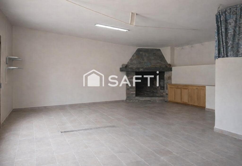 4 soveværelse Villa til salg i Alcazar de San Juan - € 115.000 (Ref: 9595275)
