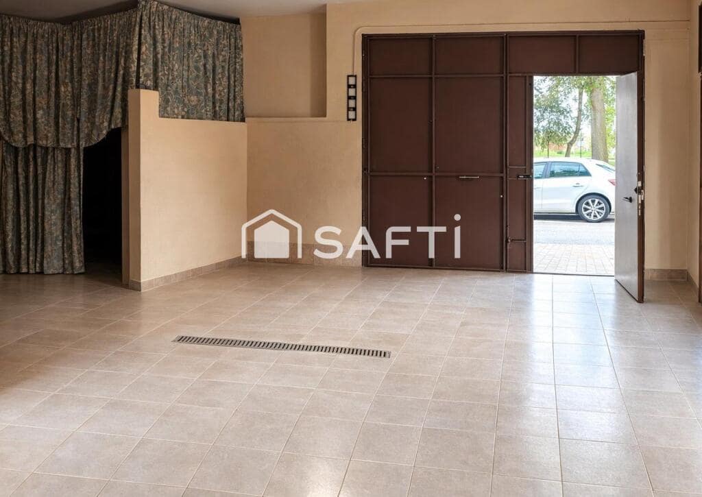 4 soveværelse Villa til salg i Alcazar de San Juan - € 115.000 (Ref: 9595275)