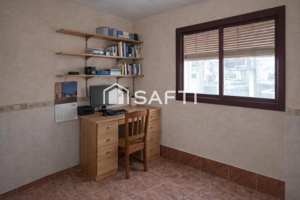 4 soveværelse Villa til salg i Alcazar de San Juan - € 115.000 (Ref: 9595275)