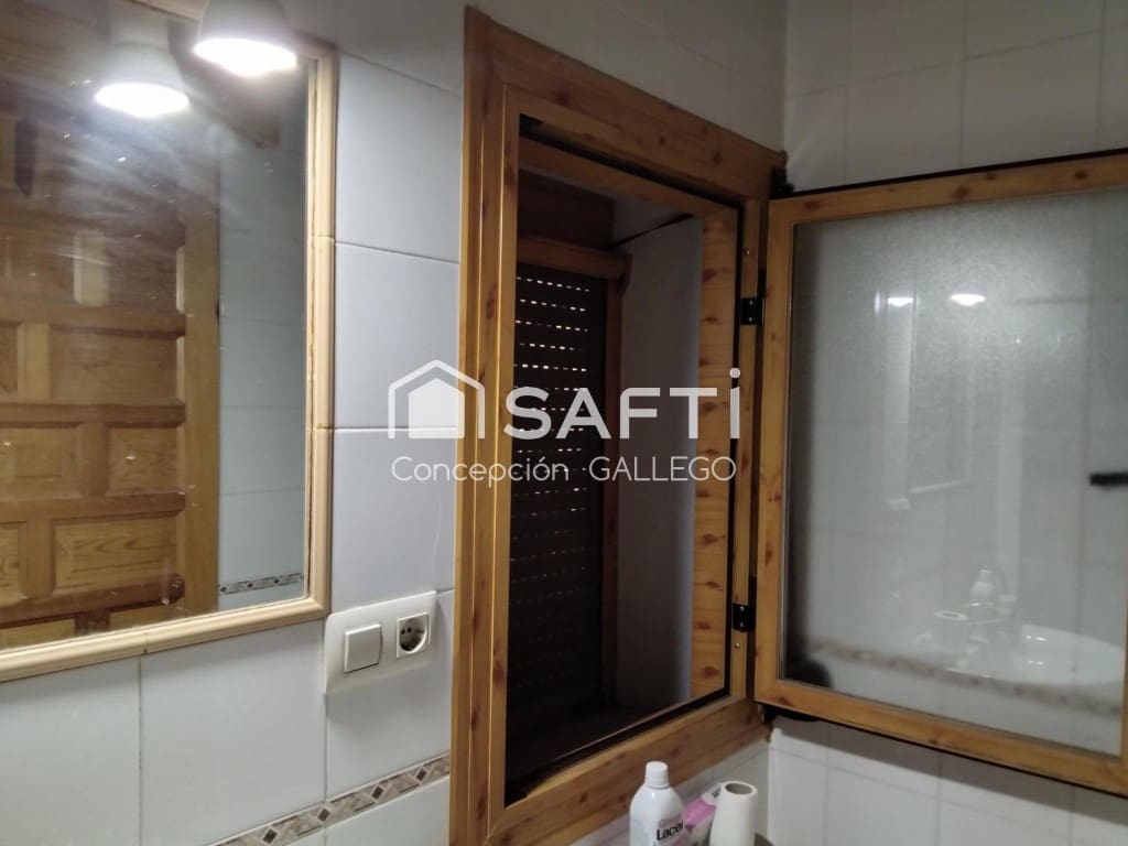 2 bedroom Villa for sale in Campo de Criptana with garage - € 40,000 (Ref: 9595276)