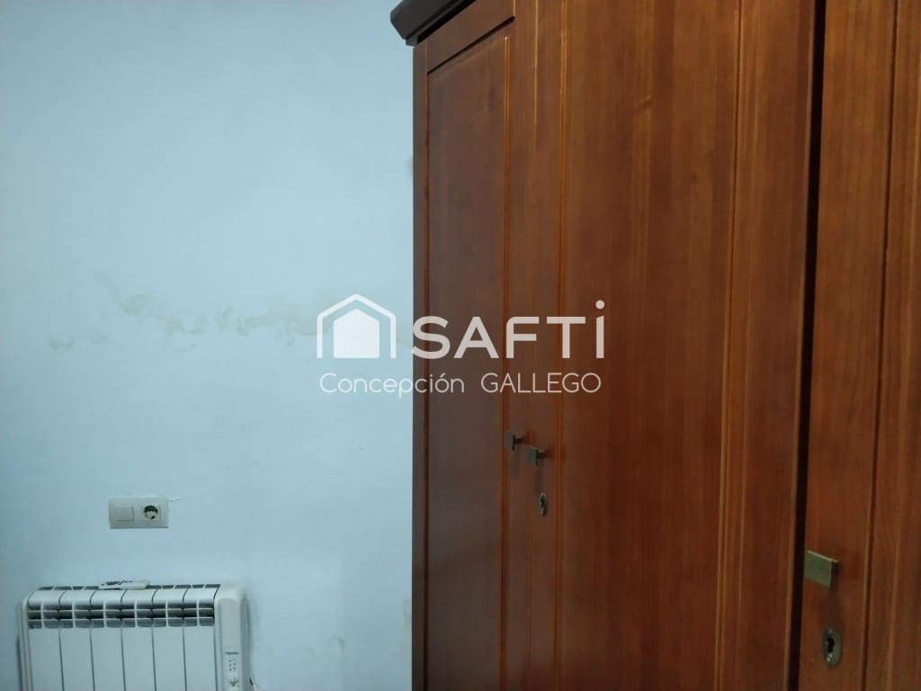 2 bedroom Villa for sale in Campo de Criptana with garage - € 40,000 (Ref: 9595276)