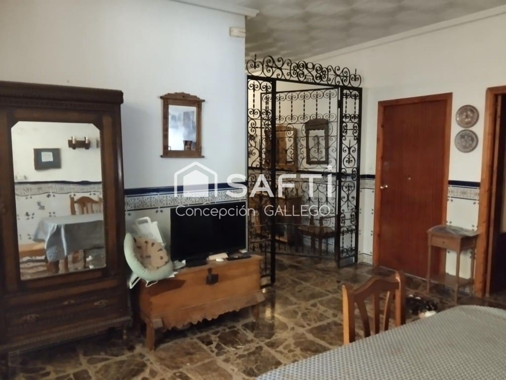 6 soveværelse Villa til salg i Campo de Criptana - € 160.000 (Ref: 9595277)