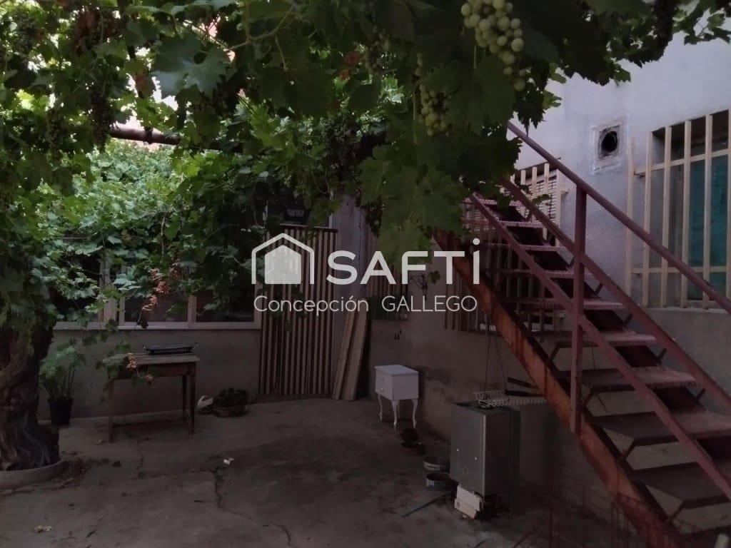 6 soveværelse Villa til salg i Campo de Criptana - € 160.000 (Ref: 9595277)