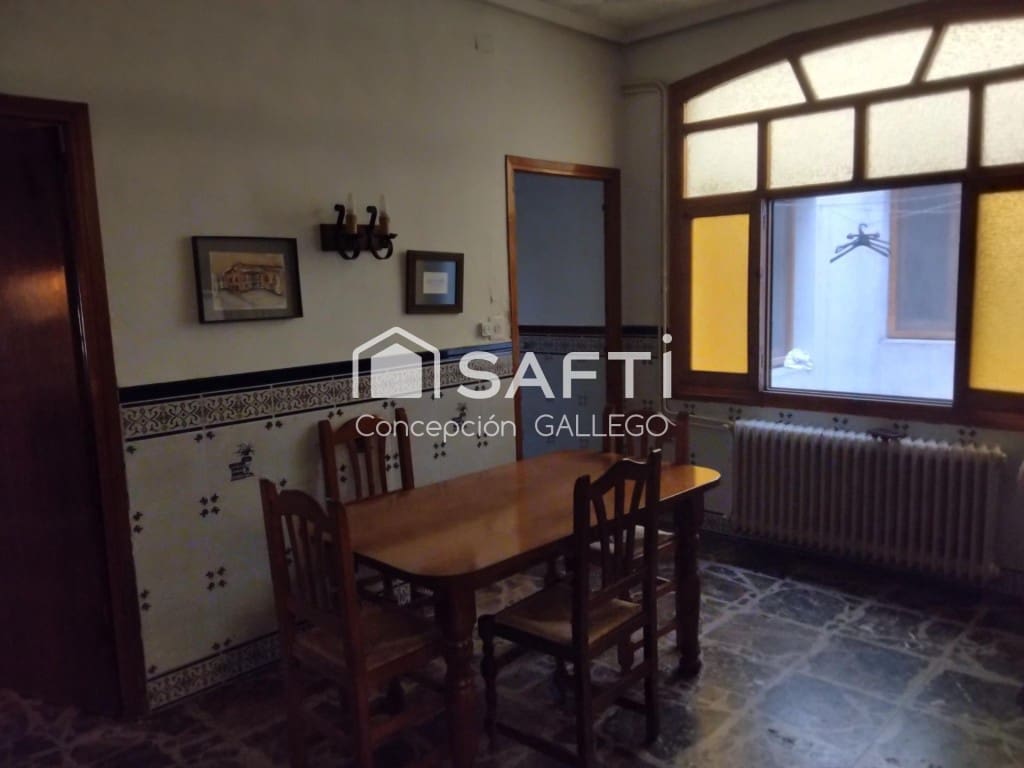 6 soveværelse Villa til salg i Campo de Criptana - € 160.000 (Ref: 9595277)