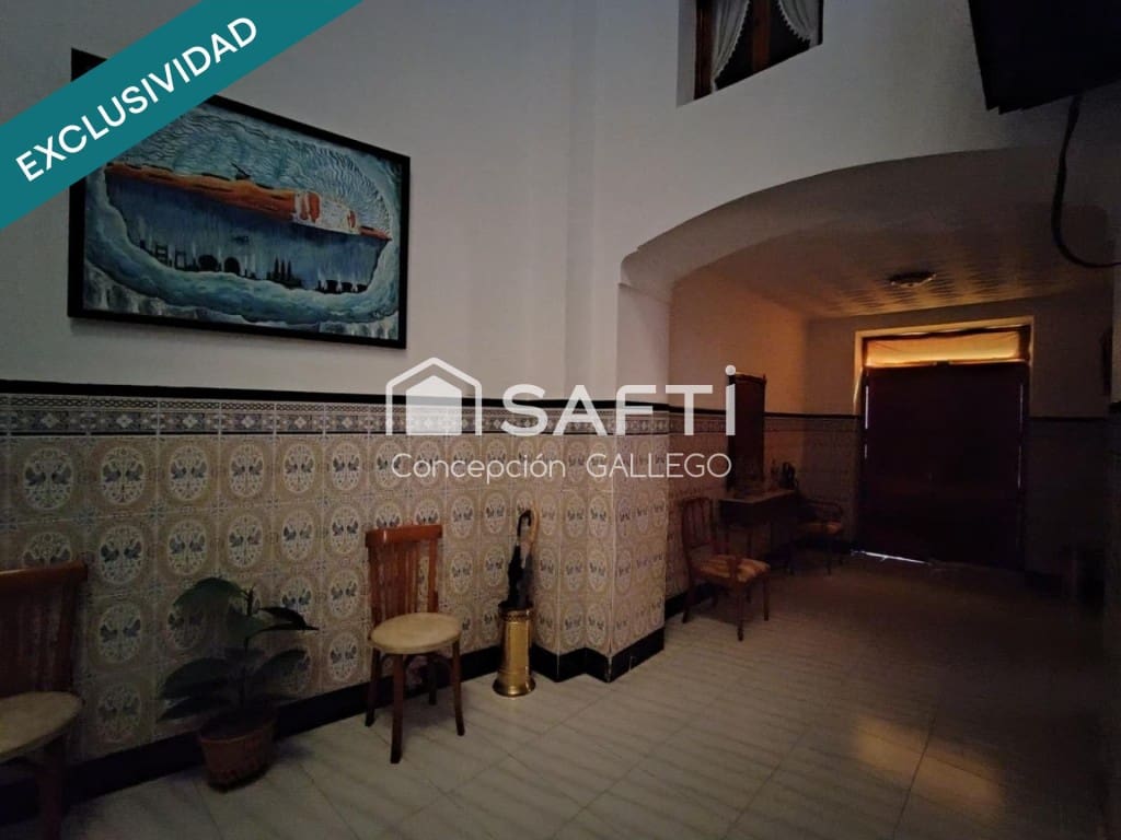 5 bedroom Villa for sale in Campo de Criptana with garage - € 105,000 (Ref: 9595280)