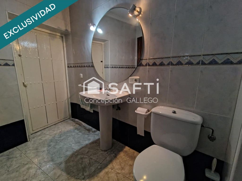 5 bedroom Villa for sale in Campo de Criptana with garage - € 105,000 (Ref: 9595280)