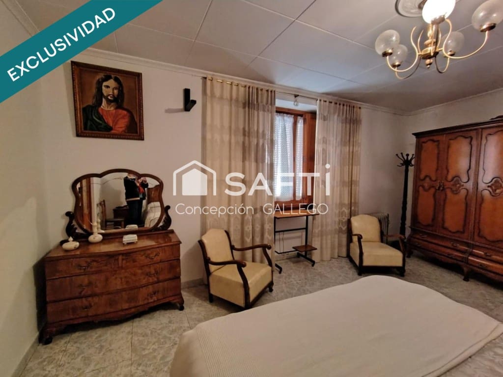 5 bedroom Villa for sale in Campo de Criptana with garage - € 105,000 (Ref: 9595280)