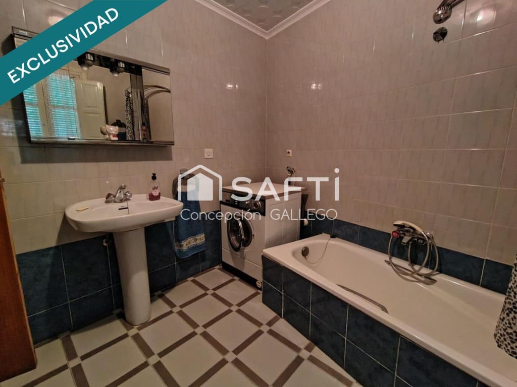 5 bedroom Villa for sale in Campo de Criptana with garage - € 105,000 (Ref: 9595280)