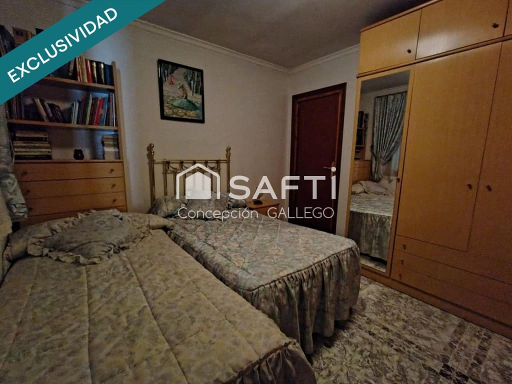 5 bedroom Villa for sale in Campo de Criptana with garage - € 105,000 (Ref: 9595280)