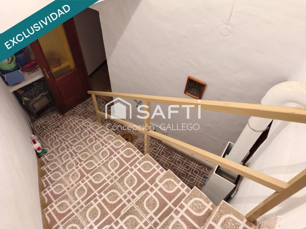 2 bedroom Villa for sale in Campo de Criptana - € 44,000 (Ref: 9595282)