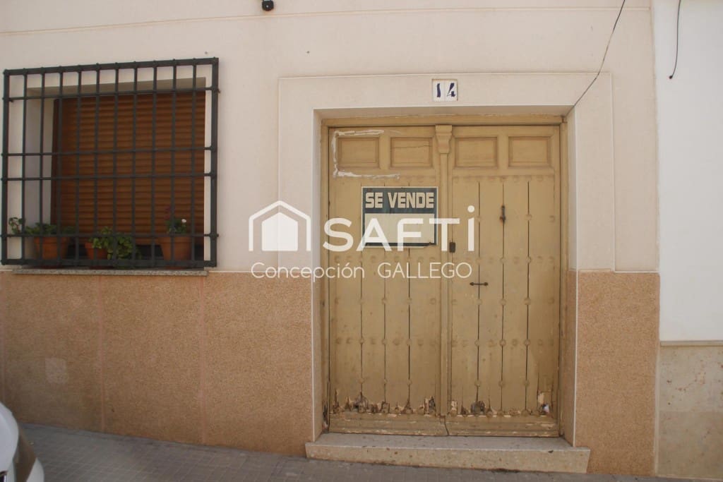 3 bedroom Villa for sale in Campo de Criptana - € 26,000 (Ref: 9595284)