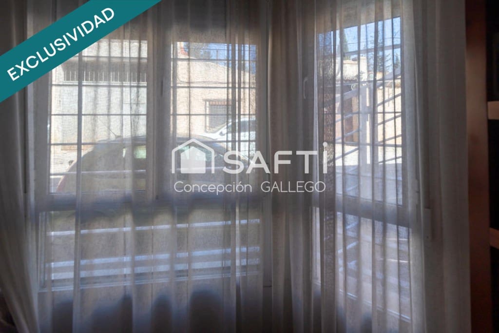 4 bedroom Terraced Villa for sale in Campo de Criptana with garage - € 289,000 (Ref: 9595285)