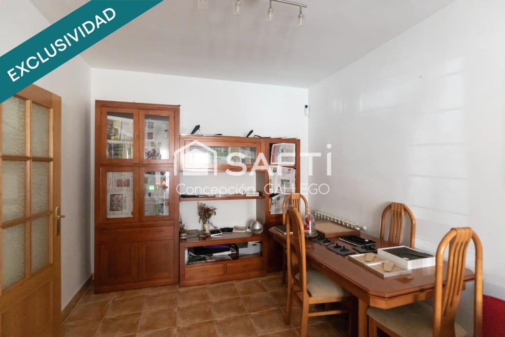 4 bedroom Terraced Villa for sale in Campo de Criptana with garage - € 289,000 (Ref: 9595285)