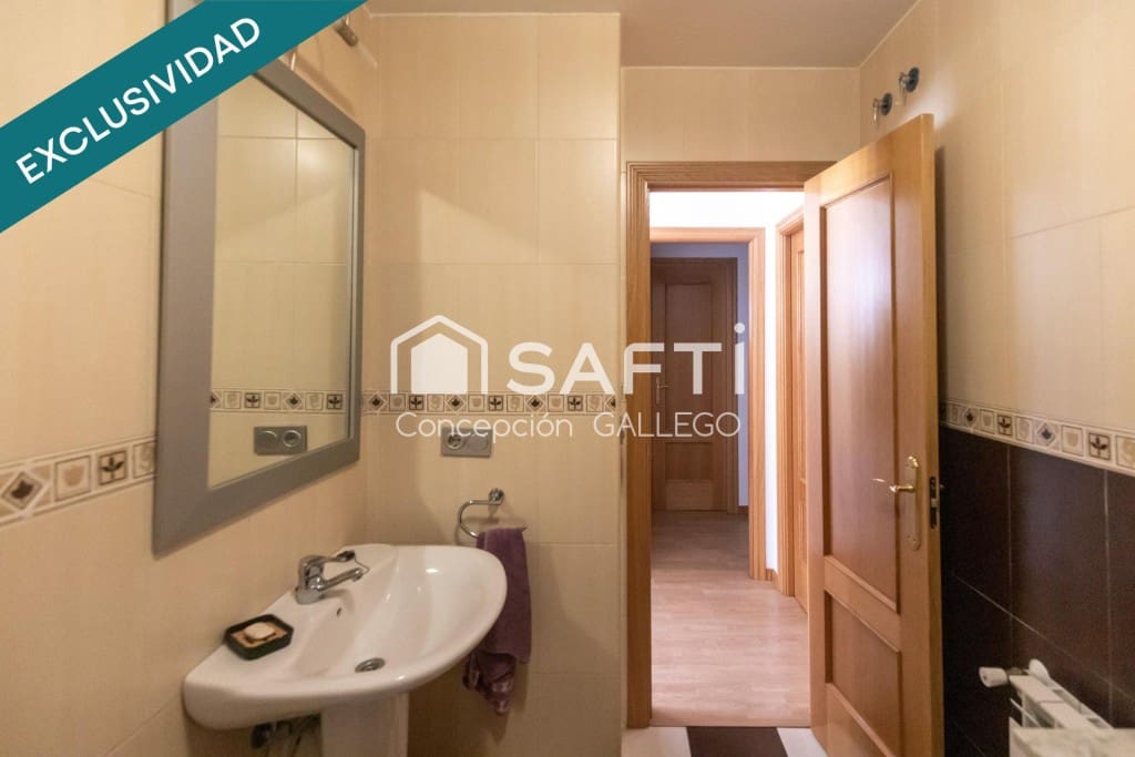 4 bedroom Terraced Villa for sale in Campo de Criptana with garage - € 289,000 (Ref: 9595285)