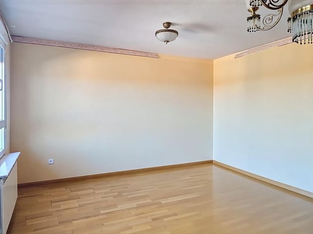 3 soverom Leilighet til salgs i Ciudad Real by med garasje - € 235 000 (Ref: 9595286)