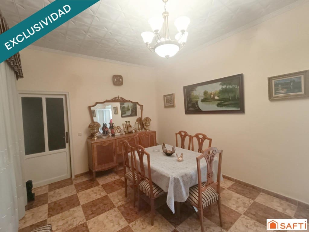 11 bedroom Terraced Villa for sale in Villarta de San Juan with garage - € 169,000 (Ref: 9595289)