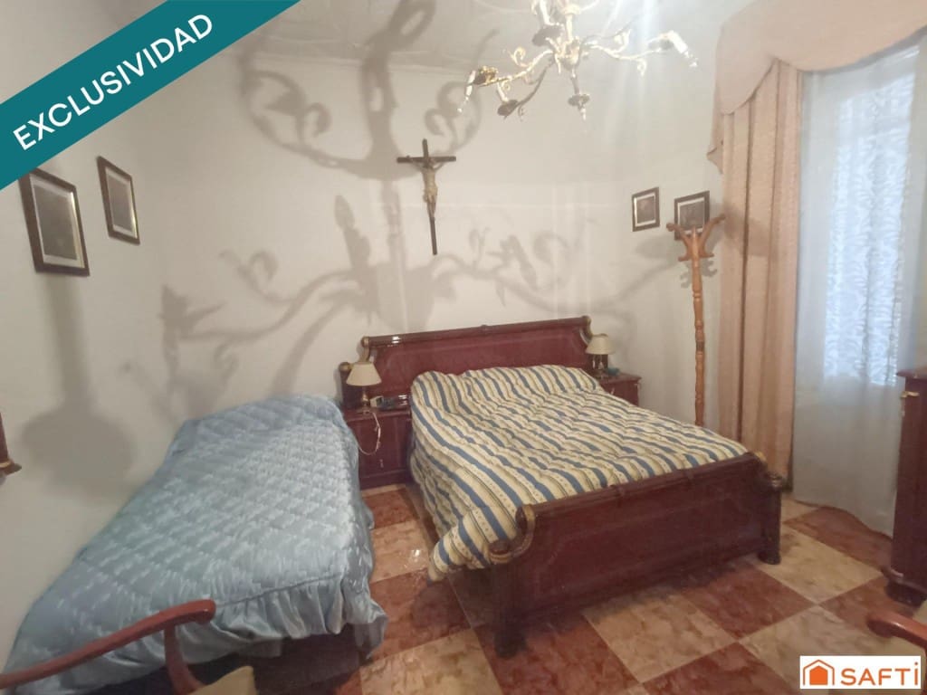 11 bedroom Terraced Villa for sale in Villarta de San Juan with garage - € 169,000 (Ref: 9595289)
