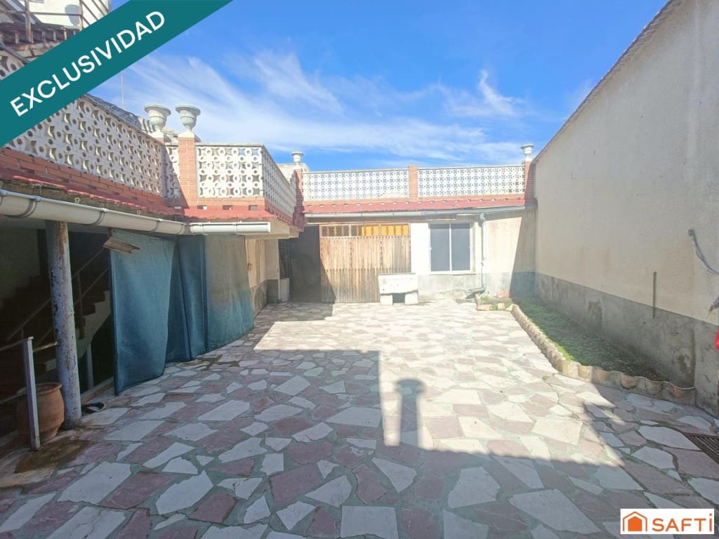 11 bedroom Terraced Villa for sale in Villarta de San Juan with garage - € 169,000 (Ref: 9595289)