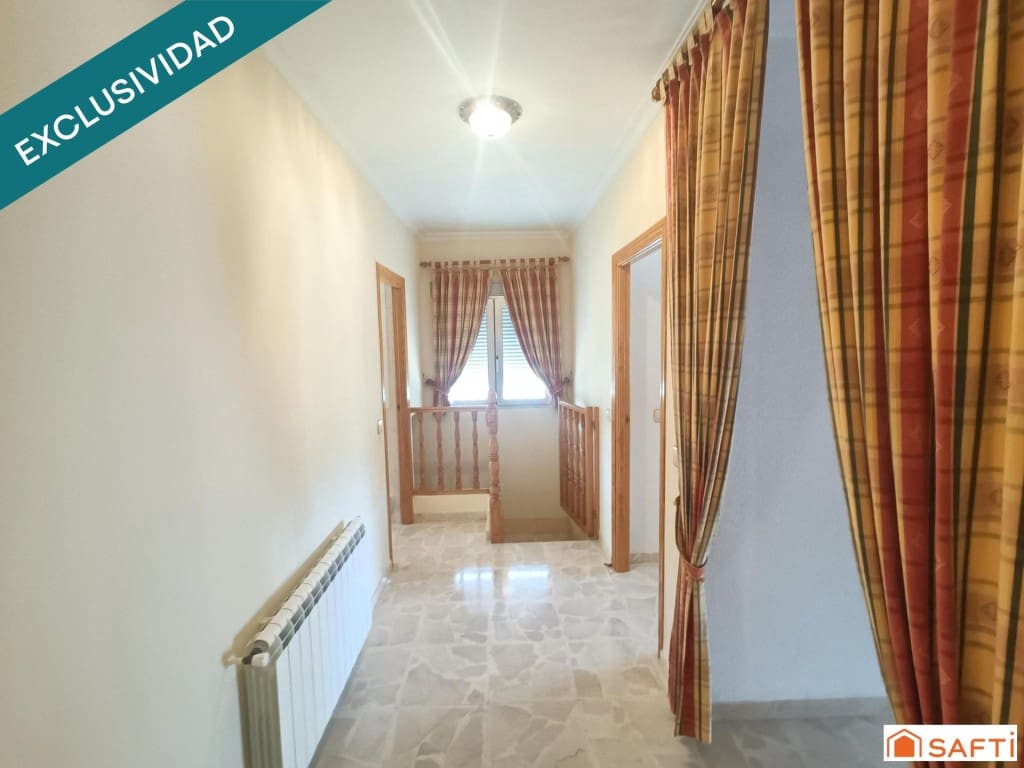 3 bedroom Villa for sale in Las Labores with garage - € 142,000 (Ref: 9595290)