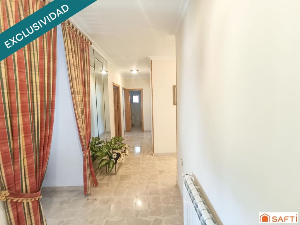 3 bedroom Villa for sale in Las Labores with garage - € 142,000 (Ref: 9595290)