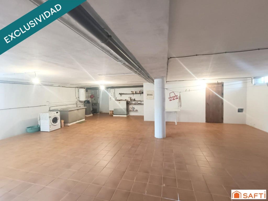 3 bedroom Villa for sale in Las Labores with garage - € 142,000 (Ref: 9595290)