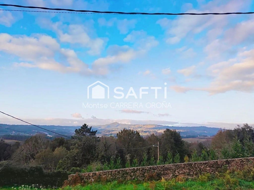 Terreno Não Urbanizado para venda em A Estrada - 75 000 € (Ref: 9595292)