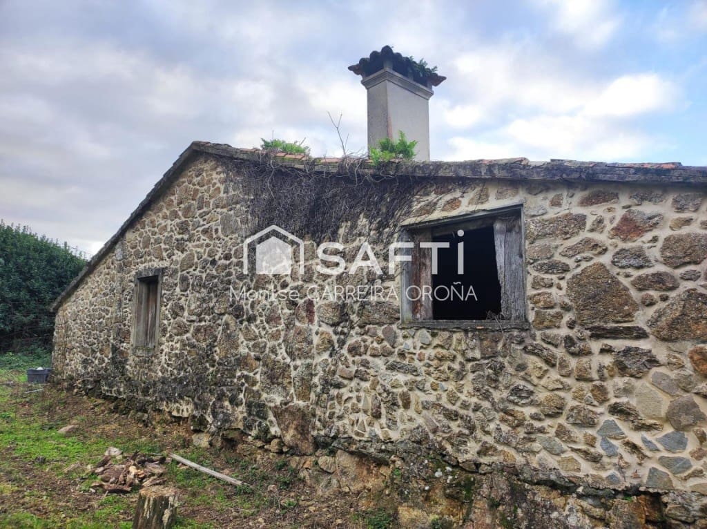 Terreno Não Urbanizado para venda em A Estrada - 75 000 € (Ref: 9595292)