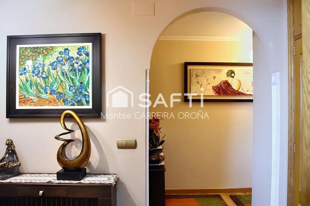 Appartement de 4 chambres à louer à Santiago de Compostela avec garage - 1 500 € (Ref: 9595294)