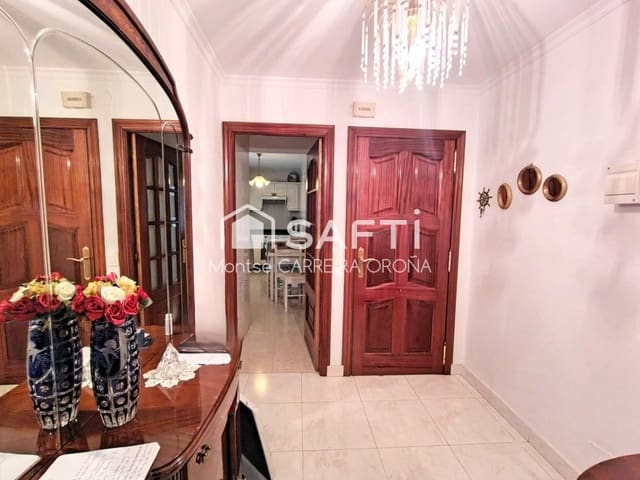 Appartement de 3 chambres à louer à Santiago de Compostela - 800 € (Ref: 9595297)