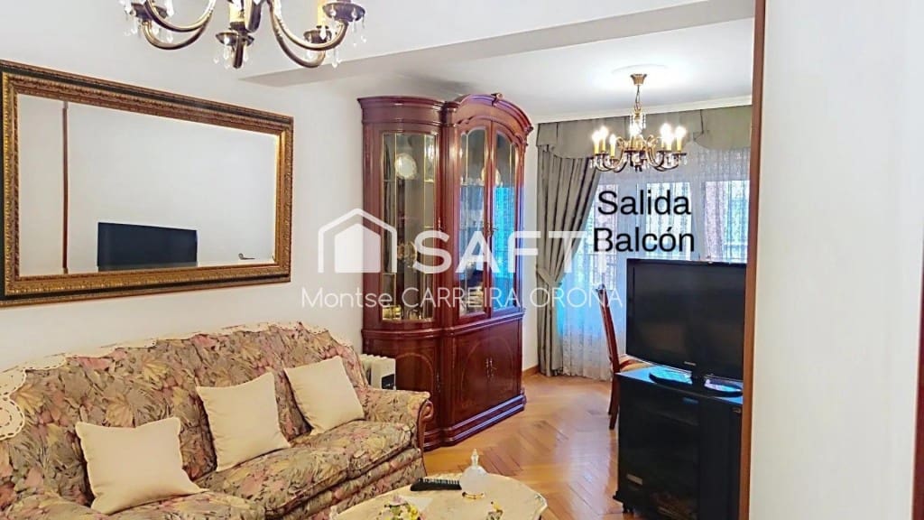 Appartement de 3 chambres à louer à Santiago de Compostela - 800 € (Ref: 9595297)