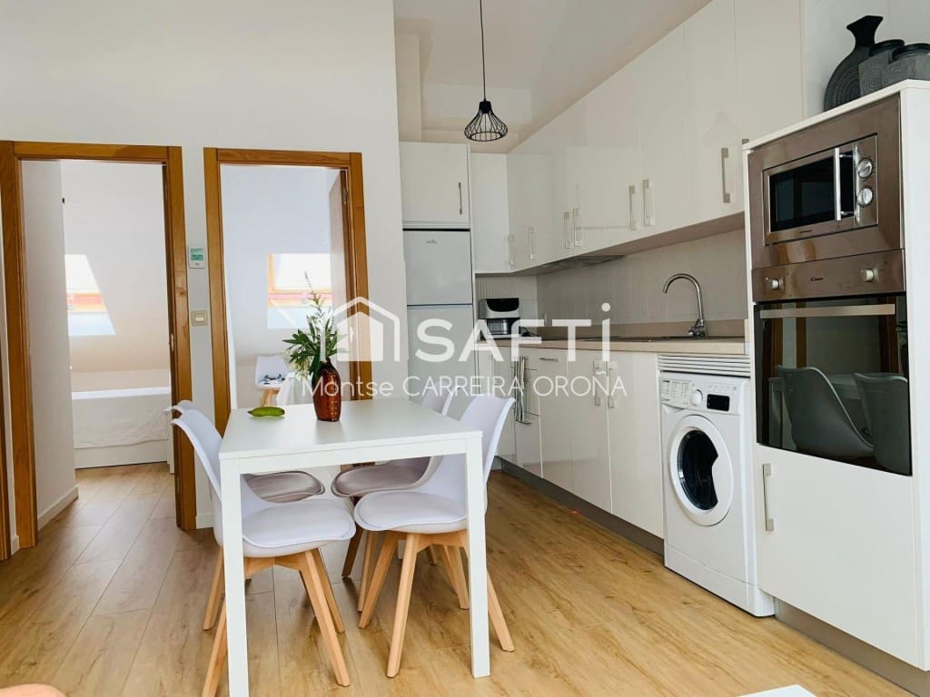 2 bedroom Penthouse for sale in Carnota with garage - € 110,000 (Ref: 9595298)