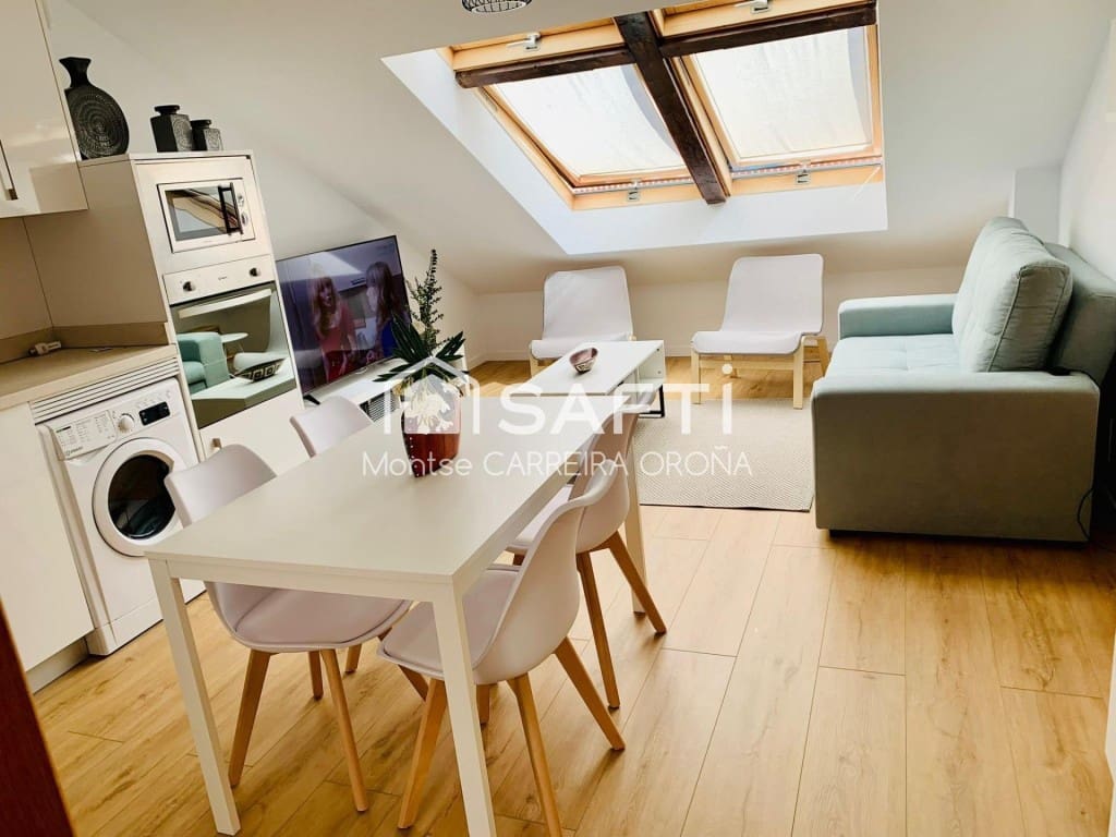 2 bedroom Penthouse for sale in Carnota with garage - € 110,000 (Ref: 9595298)