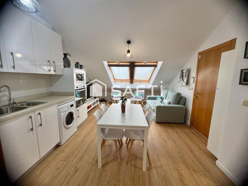 2 bedroom Penthouse for sale in Carnota with garage - € 110,000 (Ref: 9595298)