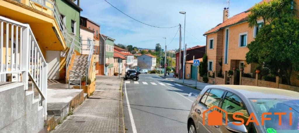 Adosado de 4 habitaciones en Santiago de Compostela en venta con garaje - 129.000 € (Ref: 9595299)