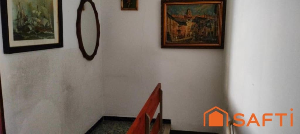 Adosado de 4 habitaciones en Santiago de Compostela en venta con garaje - 129.000 € (Ref: 9595299)